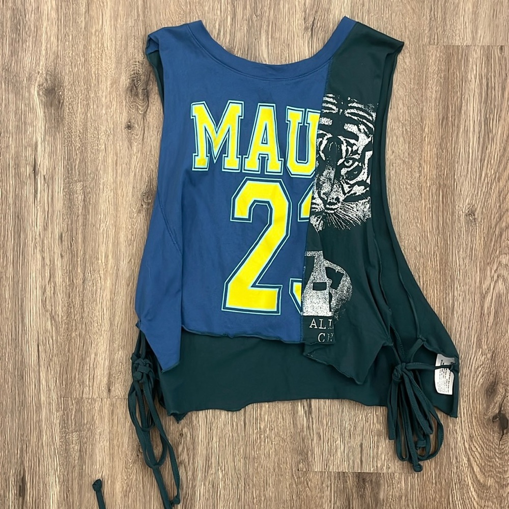 wild fable mau 21 shirt split color